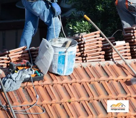 Mantenimiento de Tejados de Teja en Torrejón de Ardoz